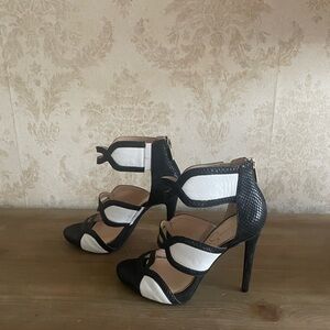 Jessica Simpson Black and White Strappy Heels